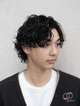 スター(STAR) メンズ波巻きパーマ×無造作マッシュ|韓国風ヘア