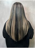 ハイトーンケアブリーチデザインカラーミディアムヘア渋谷