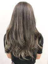 アッシュ 横浜西口店(Ash)&nbsp;極細ハイライトのスモークベージュカラー