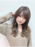 韓国風ヘア 大人かわいい厚めバングオリーブグレージュ