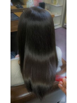 リリアン(Ririan) 艶髪髪質改善トリートメント