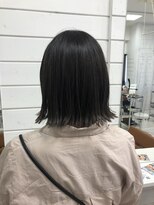 テラス ヘアアンドボタニカル(terrace)&nbsp;切りっぱなしボブ×インナーカラー