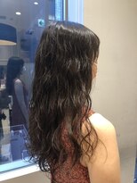 低温デジタルパーマで作るウェーブヘア