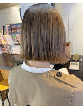 シーン 池袋(scene.) scene.【シーン】【池袋 西口徒歩3分】ぱつっとボブ