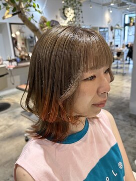 ナルヘアー 越谷(Nalu hair) デザインカラー/ミディアムヘア/ミルクティーベージュ