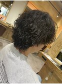 襟足伸ばしかけでもウルフっぽく波巻きスパイラル