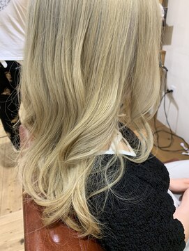 美容室 アイディー i-dee ハイトーンカラー