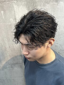 メイン(MENIN) 【Insta@hi_de0205】センター分けスタイル[相模大野/町田/眉毛]