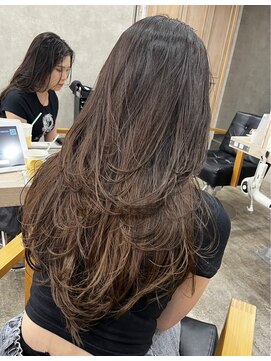 エル(L by truecreation) 韓国/髪質改善/ブリーチ/ダブルカラー/カラー/学割U24/春日部