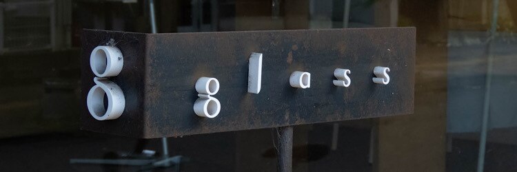 グラス(glass)のサロンヘッダー