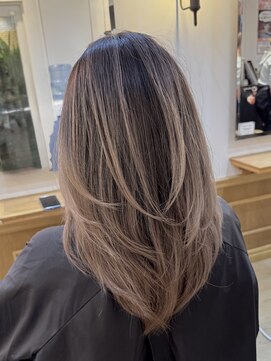 トゥルース 上野店(TRUTH) #エアタッチバレイヤージュ#レイヤーカット