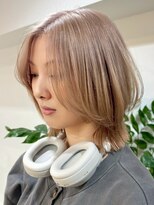 エリマ 横浜西口(elima)&nbsp;横浜ミディアムボブ顔周りレイヤーカットミルクティーベージュ