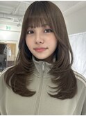 ハイライトグレージュカラーレイヤーカットイルミナカラー