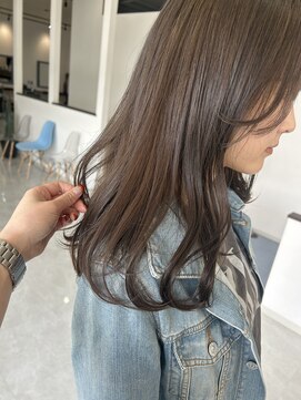 エミュ(emu.) 透明感増し増し◎グレージュカラー