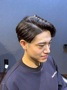 ビーダンディー(Bee dandy) ビジネスツーブロックショート 七三サイドパート 曲がる縮毛矯正