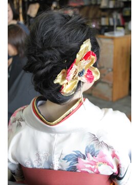 オーバーキャプテンネイキッド(OVER CAPTAIN NAKED) 高校卒業式☆袴向けルーズ編み込みアレンジ