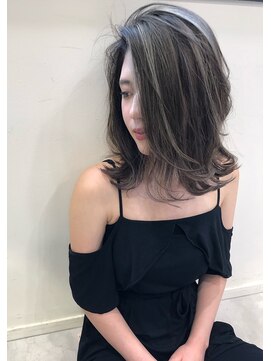 トルネード(TORNADO) オンブレハイライトモノトーングレーロブ