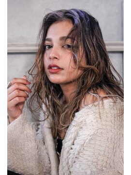 エイチ(H eitf) 原宿H[eitf]エイチ 外国人風インナーハイライト