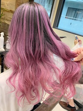 トルネード(TORNADO) ピンクアッシュハイライトバレイヤージュグラデーション