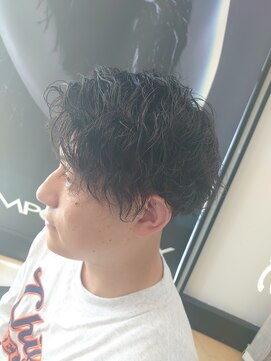 シャンプーボーイ 佐世保駅前店(SHAMPOO BOY) センターパート刈り上げツイスパ☆