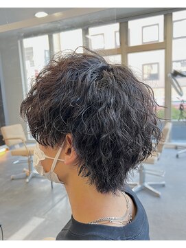 バース バイ ハピネス(BIRTH by happiness) ツイストスパイラルパーマツイストパーマメンズマッシュパーマ