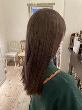 アトリエクレット(Atelier Courette) グレージュカラー