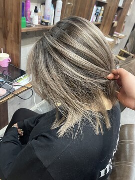 ラフ(LAFF) #黒髪#ボブルフ#ネビージュ#小顔#ワンレン