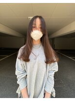 ムジーク(Musiiik)&nbsp;ラウンドのサイドバングとロングスタイル