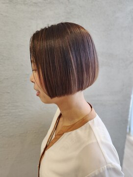 リミックスヴィラ(remix Villa) フェミニンミニボブヘア