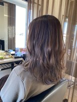 コア フィール ア デイ(COIFFURE A DAY) 新規お得クーポンあり【見附　今町】インナーカラーゆるふわヘア