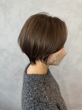 アイドットの骨格や髪質に合わせた【カット】