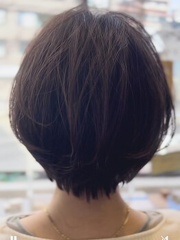 イト リトルヘアガーデン(ito. little hair garden)の写真/【泉中央】生え癖.髪質.毛流れを見極め、細部までこだわったito.のカット技術★理想のシルエットをご提案。
