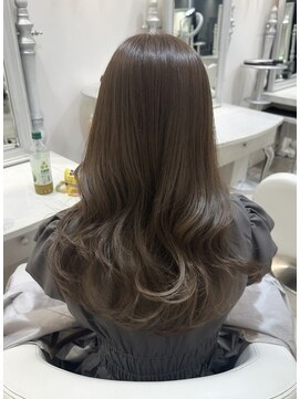 ザックラフィネ(ZACC raffine) くすみベージュカラー/レイヤーカット