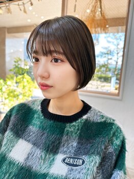 アミュー(amiu)の写真/髪質も変化する【似合わせカット+カラー+髪質改善ケア¥16500→¥10980】乾かすだけで扱いやすいスタイルを！