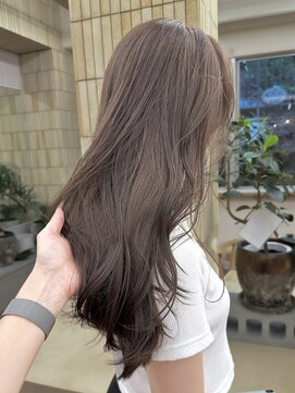 パークレーン アイス イヴェン(park lane ICI yeven) ブリーチなし ヘーゼルベージュ グレージュ レイヤーカット 夏