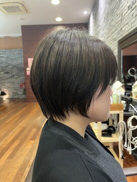 トイロ(toiro) 鯖江/髪質改善/艶髪ショート/ショートカット/くびれショート/