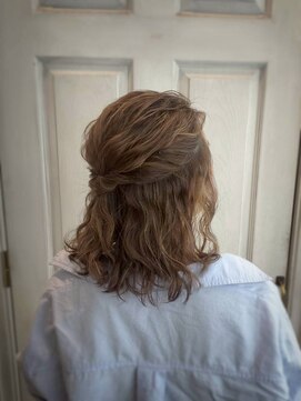 アロマ ヘアー ルーム 新宿3号店(AROMA hair room) ナチュラルくびれミディ×ゆるウェーブ