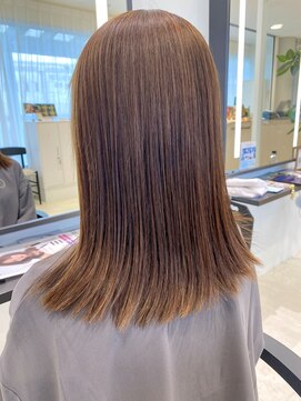 メゾンブラン 川西阪急店(Maison Blanc) 触れたくなる艶髪ベージュストレート