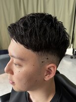 バーバーコモンズ(BARBER COMMONS) アップバングショート