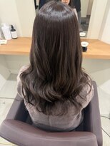 アトレ 福岡大名店(attrait)&nbsp;ロングヘアを上質に。グレージュカラー×カット・トリートメント