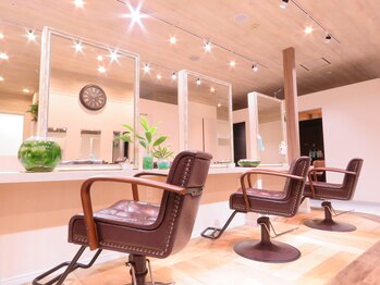 Hair Studio Leaves　川口元郷 ミエル川口店【ヘアースタジオリーブス】