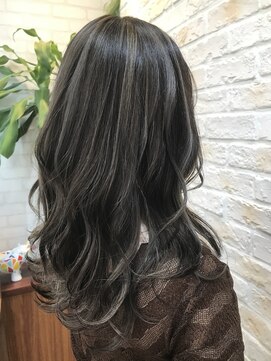 ヘアケアアンドヘアデザイン リベール(L:belle) サクラマチ/宮尾/ヨシンモリ/コモレビ/イルミナ/ハイライト