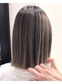 ボブハイライトスタイル