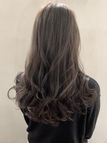 オリンテ バイ レシッド 表参道(orente by rcid)&nbsp;ブリーチなしシルバーグレージュミルクティーアッシュ×レイヤー