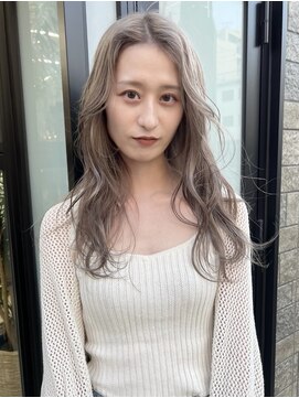 チーカ(chica) white beige