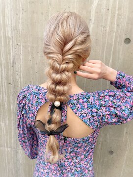 スタッド(STUD) 編みおろしヘア