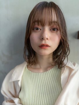 イオ 本厚木(io) ミディアムレイヤーボブシースルーバングベージュカラー小顔