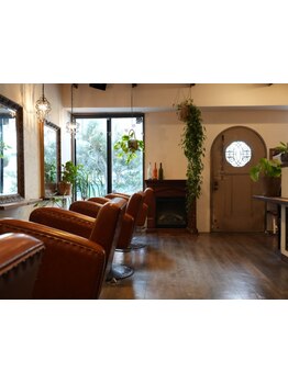 【お客様の時間を大切にしたい】経験豊富な女性スタイリストがマンツーマンで施術します♪