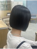 20代30代透明感暗髪アッシュブルーグレージュ丸みボブ