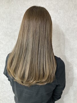 ドア(door) 【door南越谷・新越谷】艶・透明感オリーブカラー